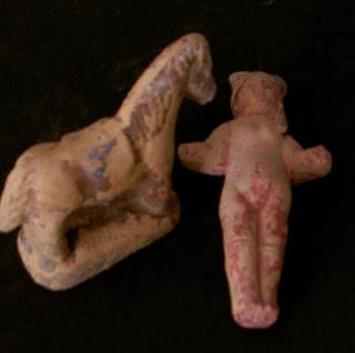 Coroplastia : los juguetes de hilero, una tradición murciana. Historia de un exvoto romano de barro.