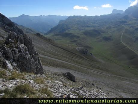 Ruta Canal Grajas y Covarones Cortes:  Saliendo de Covarones y entrando en la Cuesta del Cortés