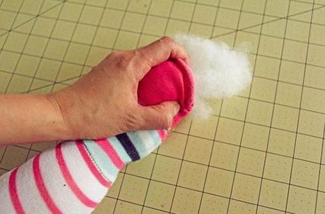 DIY - SERPIENTE CON CALCETINES