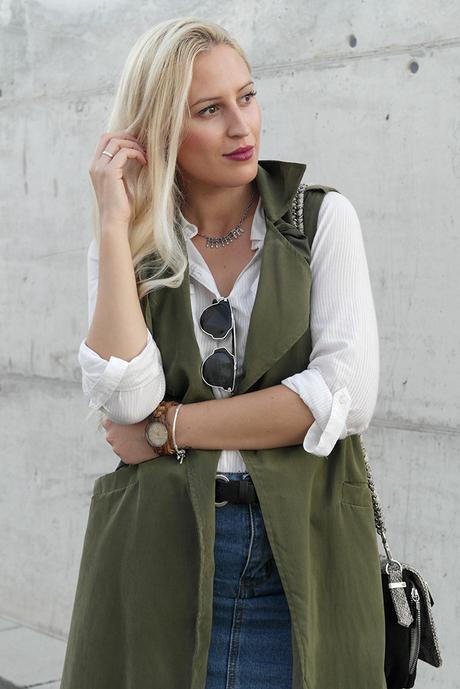 KHAKI VEST