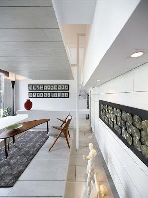 Atico Remodelado en Estilo Minimalista