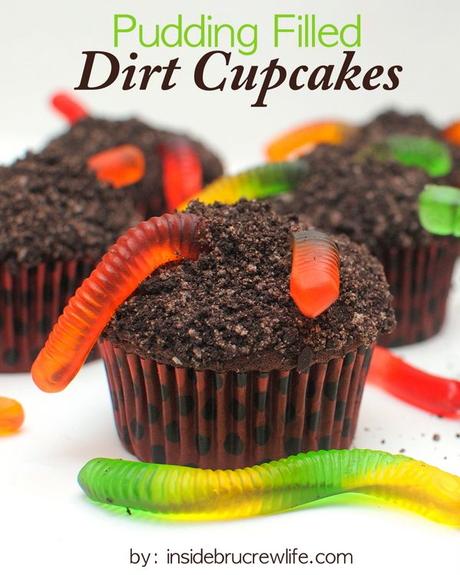 Pudding Filled Dirt Cupcakes - chocolate cupcakes with a pudding center and cookie crumbs and gummy worms on top !: 