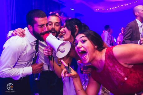 Boda civil en Alcaidesa con Joanna & Eloy fiesta en la boda