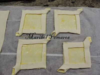 Tartaletas de hojaldre a la carbonara.