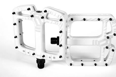 Deity presenta los nuevos pedales TMAC