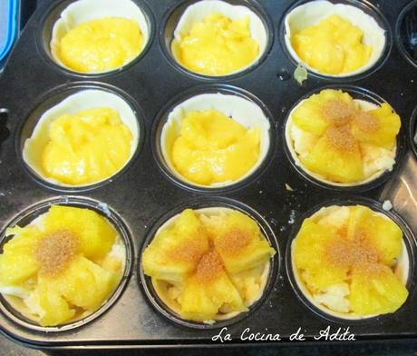 Pasteles, de crema, con piña