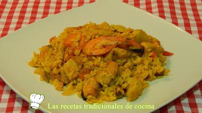 Arroz con pollo y marisco