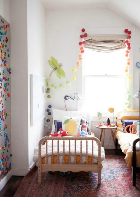 Una habitación infantil compartida a todo color