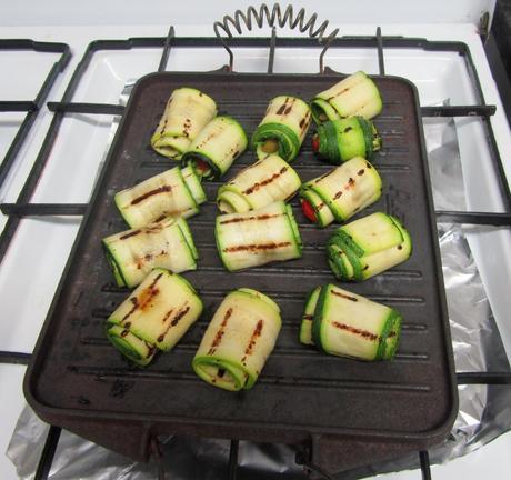 ROLLITOS DE ZUCCHINI