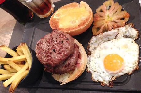 Las 10 mejores hamburgueserías para niños de Barcelona hamburguesas para ir con niños barcelona