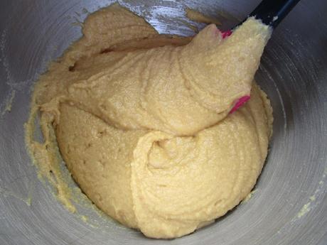 Pastel invertido de melocotones con caramelo especiado - Sin gluten, sin lactosa y sin huevo