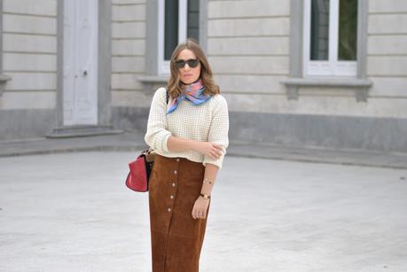 Suede skirt for autumm