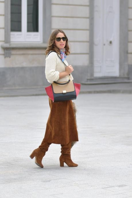 Suede skirt for autumm