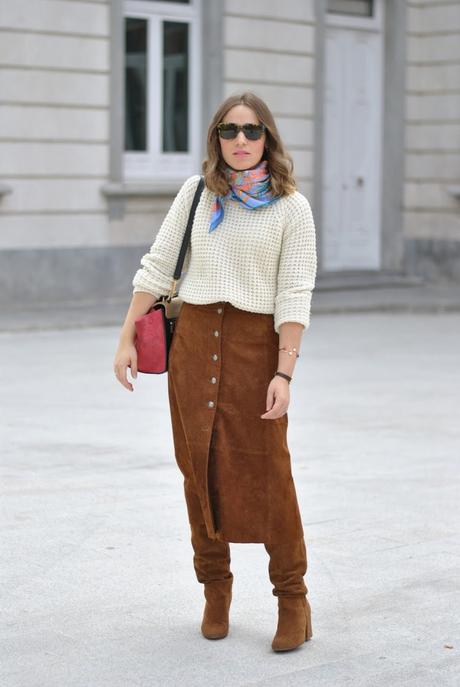 Suede skirt for autumm