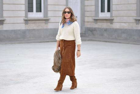 Suede skirt for autumm