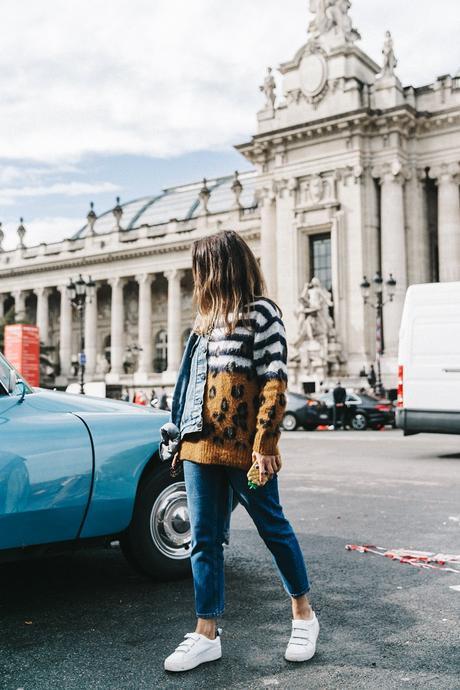 Double_Denim-Sandro_Paris-Leopard_Jumper-Sneakers-Vintage_Levis-Cropped_Trousers-Outfit-Street_Style-16