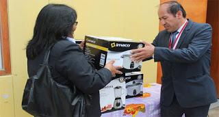 ALCALDE DE CERO AZUL INAUGURA COCINA ESCOLAR DEL COLEGIO JOSÉ OLAYA BALANDRA…