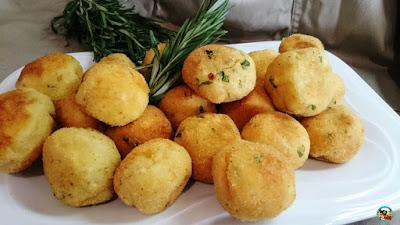 Albóndigas de patatas y pan