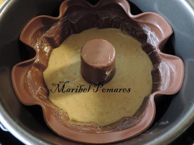 Bundt cake de plátano y nueces.