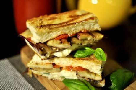 Sandwich vegetariano de berenjenas sandwich-vegetariano-de-berenjenas-