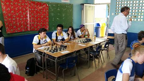 Escazu domingo por la mañana ronda 7 del por equipos juvenil