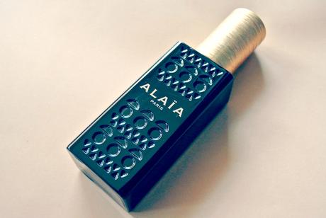 EL PERFUME DEL AÑO | ALAïA.