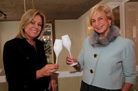 Anna de Codorníu, blanca y radiante by Rosa Clará Anna de Codorníu, blanca y radiante by Rosa Clará