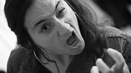 b-ar-lucianatorres-desconocidospreguntascalle732x412