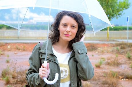 Singing in the rain (1)