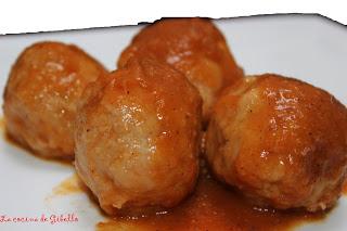 Albondigas de gambas en salsa