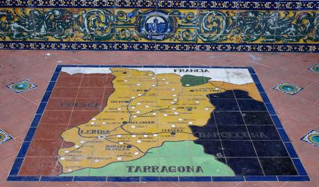 Los bancos de la Plaza de España (32): Lérida.