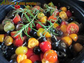 SALTEADO DE CHERRYS CON PIMIENTOS MINI CONFITADOS