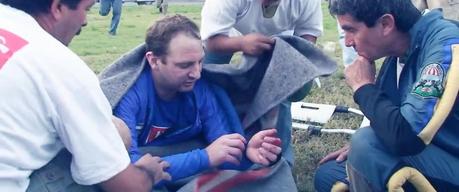 PHOTO:Fernando Gava, an experienced skydiver, dangled from an airplane for 30 minutes in Lima, Peru before freeing himself by using a hook knife.