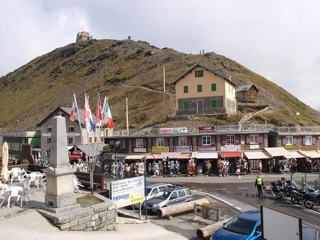 Mapa de la subida y cruce en moto del Paso del Stelvio o Stilfser Joch con nuestras GS 1200 Adventure y Tiger 1200 .