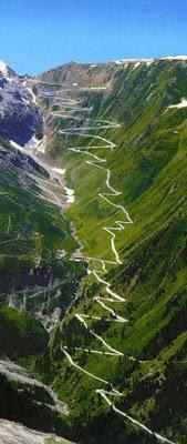 Mapa de la subida y cruce en moto del Paso del Stelvio o Stilfser Joch con nuestras GS 1200 Adventure y Tiger 1200 .