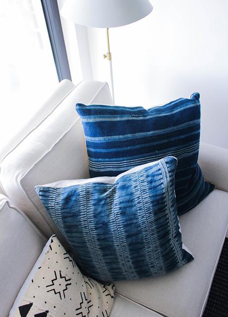 ANTES Y DESPUES: Un espacio pequeño con salón, comedor, cocina y zona de trabajo