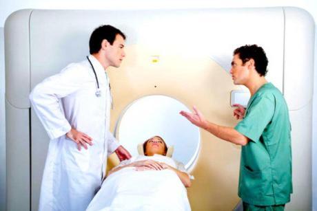 Aleteo, sensación causada por espasmos musculares - Causas y gestión