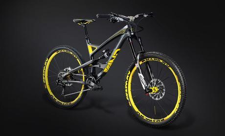 YT Capra Legendary Edition: versión especial con la nueva RockShox Liryk 2016