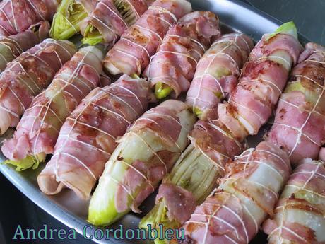 ENDIVIAS BRESEADAS CON SALSA DE PIÑONES Y PASAS