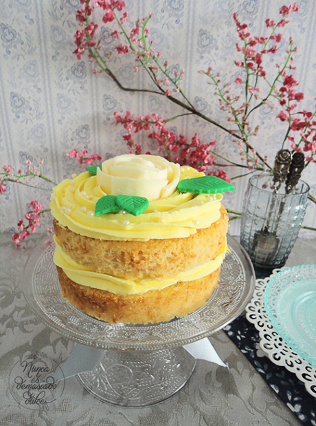 EL INVITADO DEL MES: NUNCA ES DEMASIADO DULCE. LAYER CAKE DE LEMONCELLO
