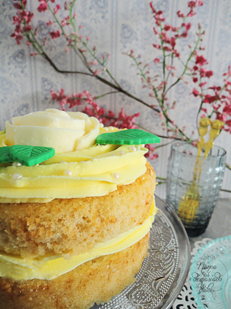 EL INVITADO DEL MES: NUNCA ES DEMASIADO DULCE. LAYER CAKE DE LEMONCELLO