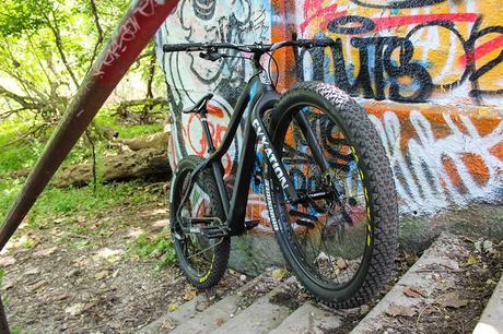 Fyxation Blackhawk una fat bike en fibra de carbono para uso durante todo el año