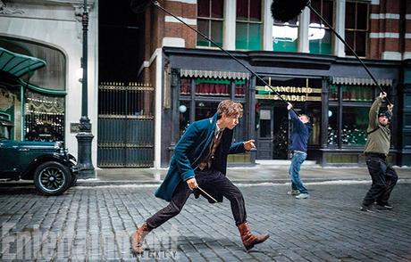 Primer vistazo a Eddie Redmayne como Newt Scamander.