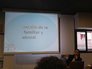 TODOPAPÁS LOVES Y ESAS CHARLAS BLOGGER QUE UNO NO SE HA DE PERDER