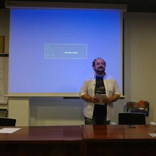 TODOPAPÁS LOVES Y ESAS CHARLAS BLOGGER QUE UNO NO SE HA DE PERDER