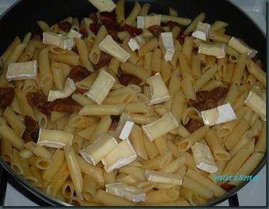 macarrones con senderuelas y queso brie6 copia