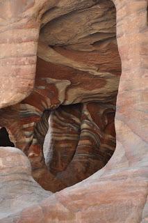La piedra, decoración más que suficiente para las casas en Petra