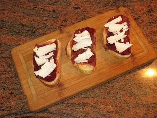 PINCHO CECINA Y QUESO DE CABRA
