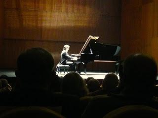 Amorós: contención y explosión