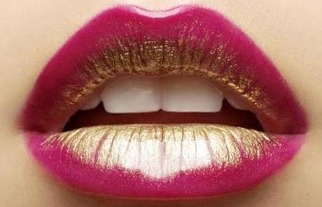 Con lo de moda que están los metalizados esta temporada ¿qué os parecen estos labios para las fiestas Navideñas? Además agrandan el labio. El color del pintalabios. Elige el color correcto.
